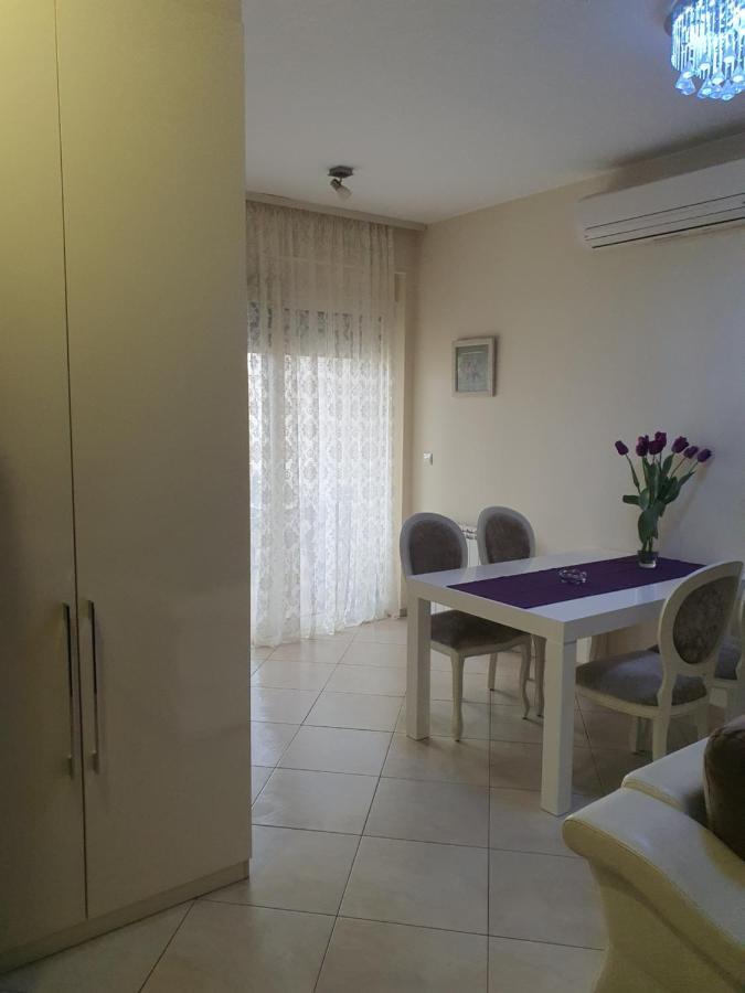 Apartments Soleado Pancevo Exterior photo